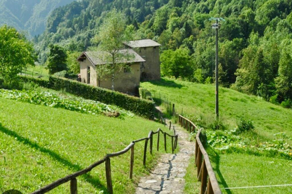 Appartamento Panoramico Casa Gerro Averara Extérieur photo